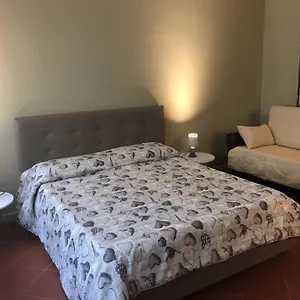 Domus Salento & Con Parcheggio Privato In Loco 4*, Lecce Italy