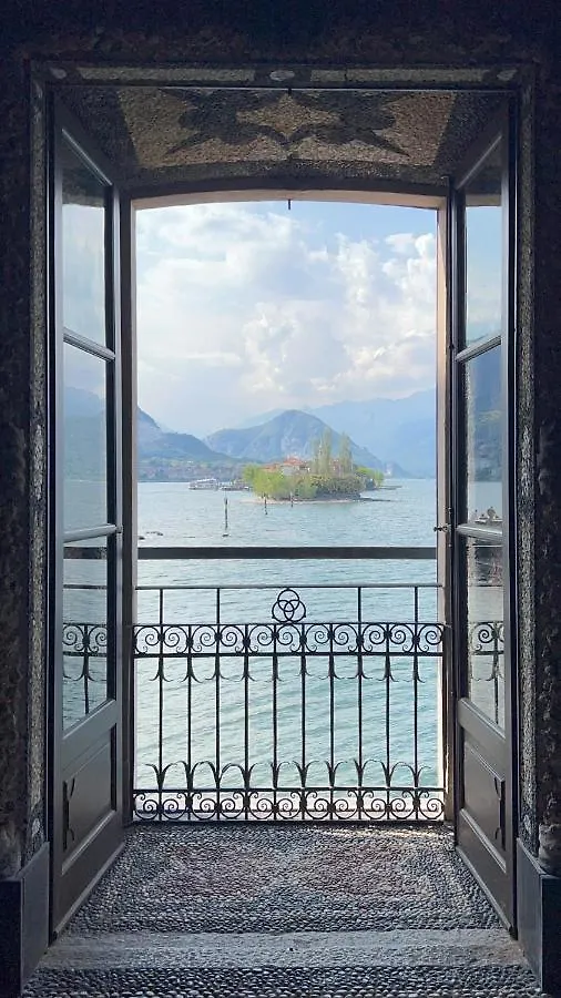 La Dama Del Porto Hotel Laveno-Mombello 0*,